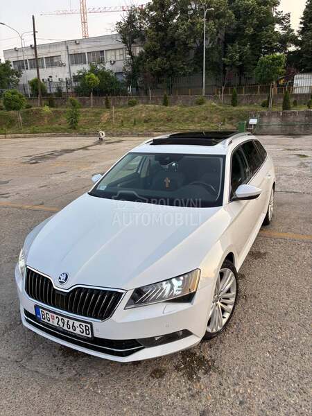 Škoda Superb 