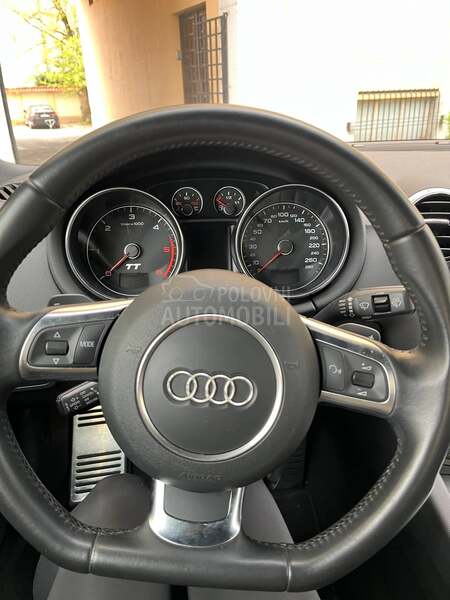 Audi TT 