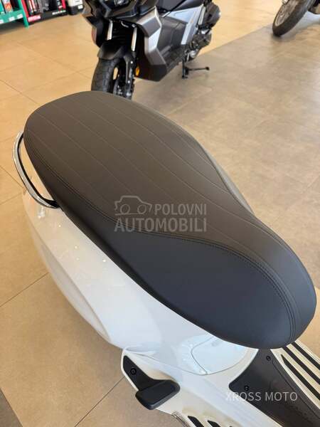 Vespa PRIMAVERA 50 4T