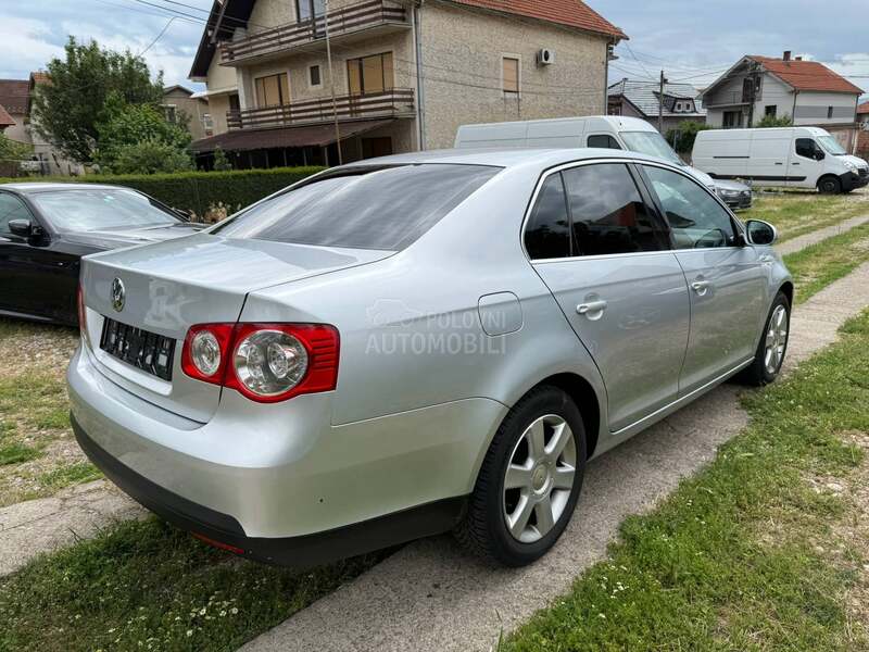 Volkswagen Jetta 2.0 fsi CH