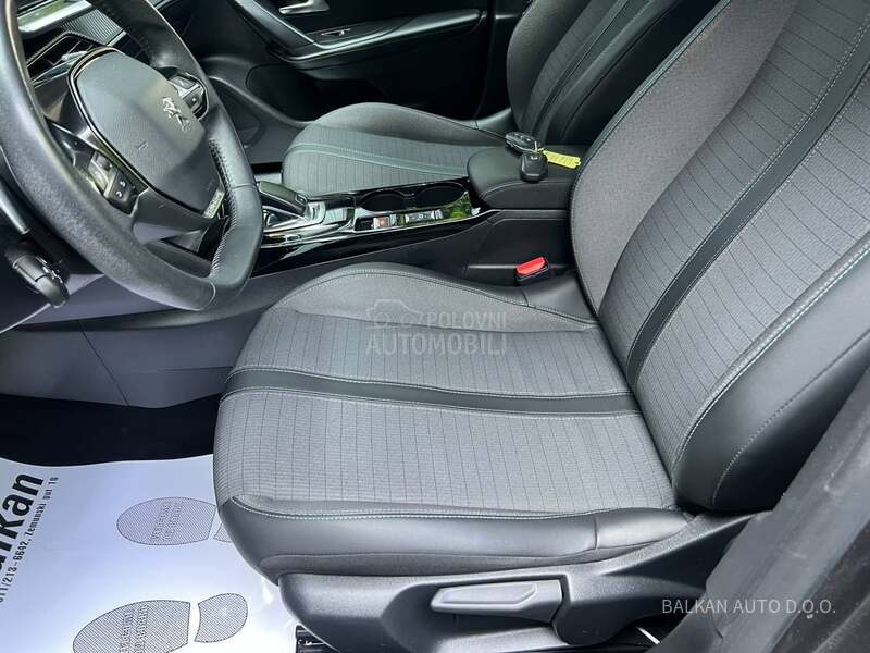 Peugeot 2008 1.5 HDI/ALLURE/AT8