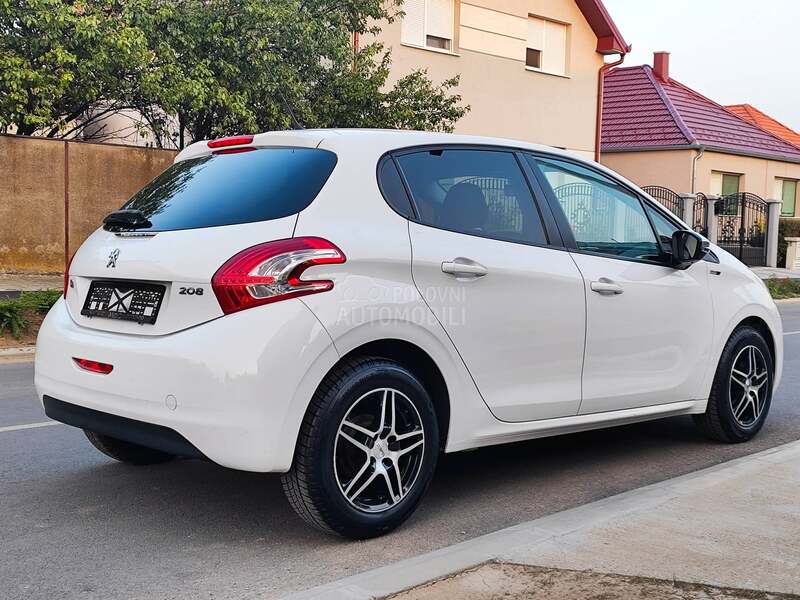 Peugeot 208 1.2