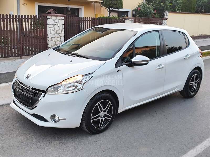 Peugeot 208 1.2
