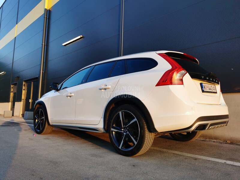 Volvo V60 Cross Country D3