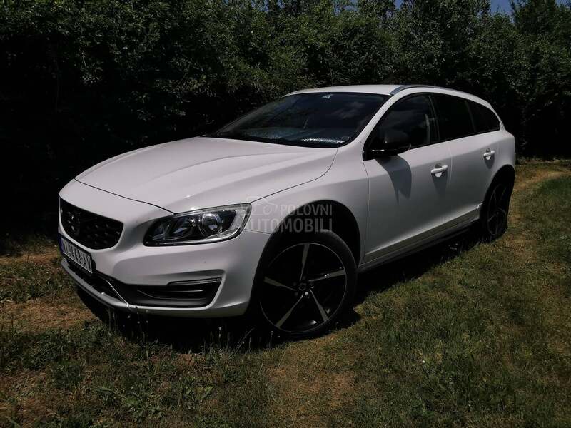 Volvo V60 Cross Country D3