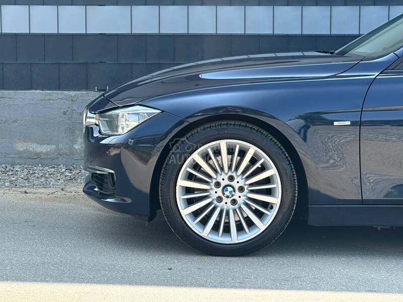 BMW 328 2.0/Luxury/CH
