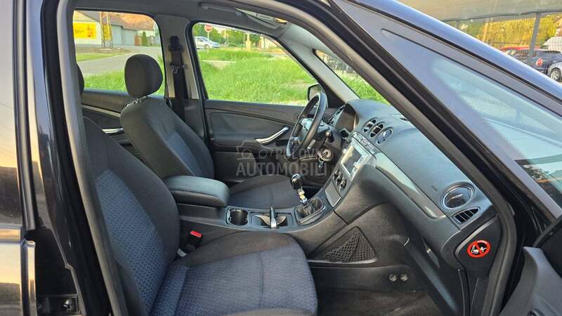 Ford S-Max 