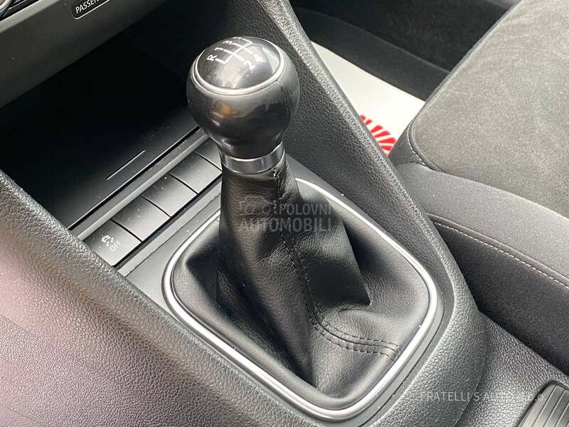Volkswagen Golf 6 KREDlTl,RATA 135e