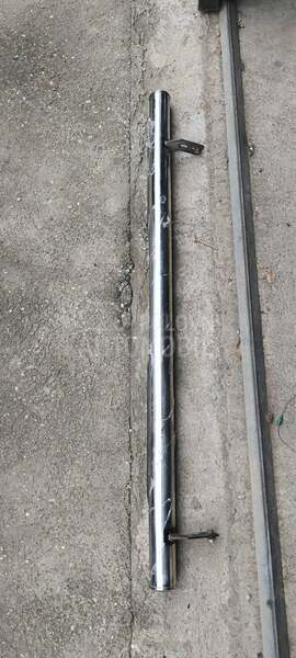 Bočni roll bar (gazište)