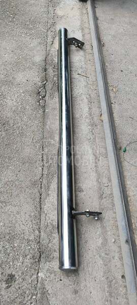 Bočni roll bar (gazište)