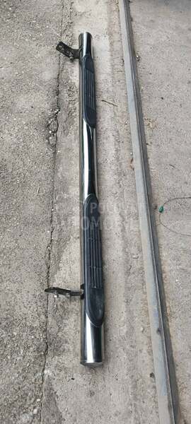 Bočni roll bar (gazište)