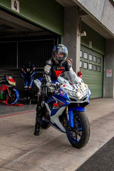 Suzuki GSXR 600 K8