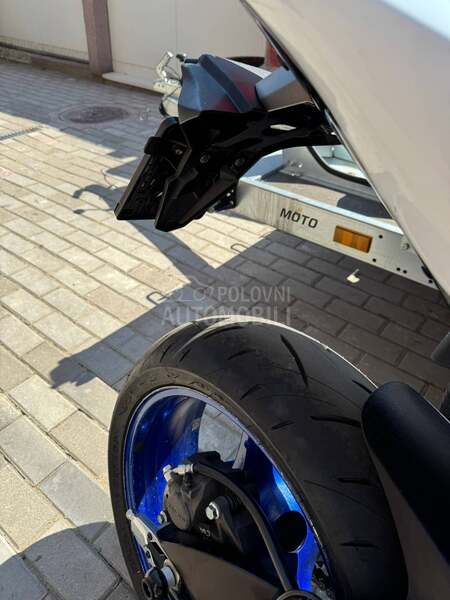 Suzuki GSXR 600 K8