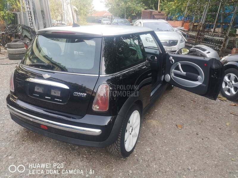 MINI Cooper 1.6b 2005. god. -  kompletan auto u delovima