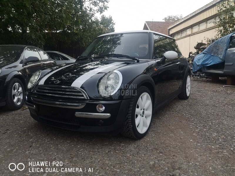 MINI Cooper 1.6b 2005. god. -  kompletan auto u delovima