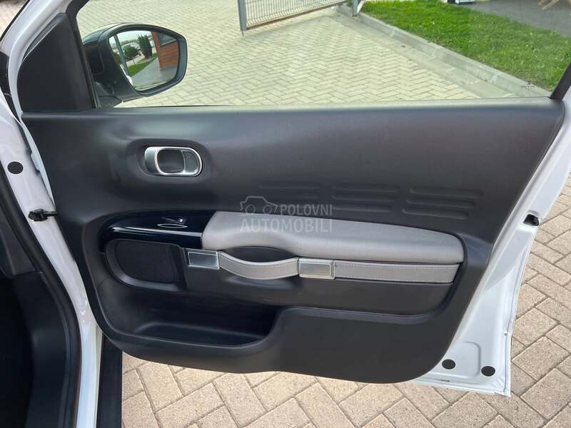 Citroen C4 Cactus FEEL 1.5 HDi 100