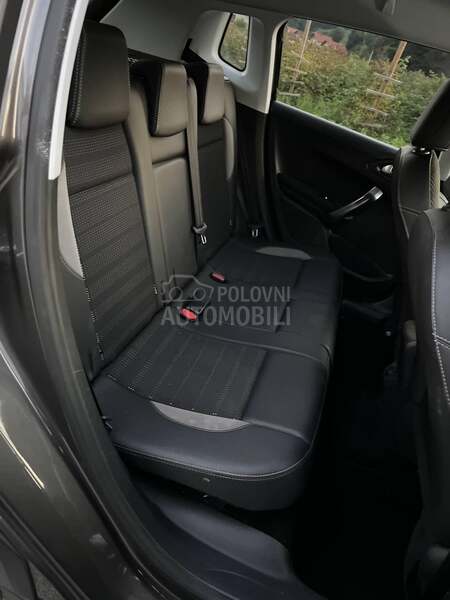 Peugeot 2008 ALLURE 1.5HDi 100