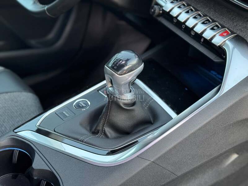 Peugeot 3008 ALLURE BUSINESS