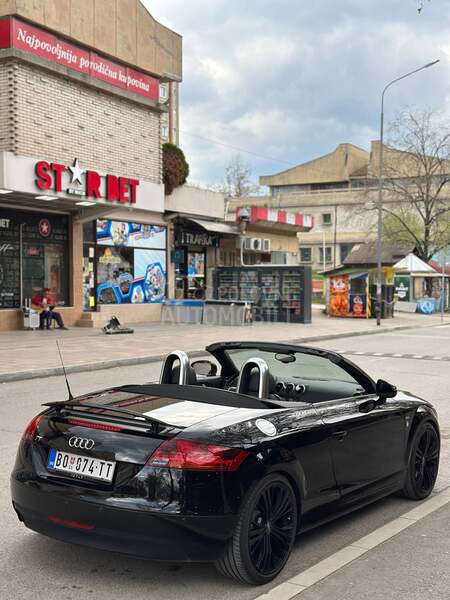 Audi TT S line