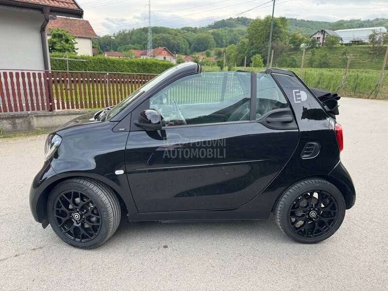 Smart ForTwo KABRIO ELEKTRICNI