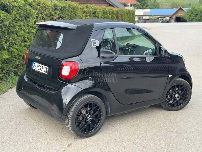 Smart ForTwo KABRIO ELEKTRICNI