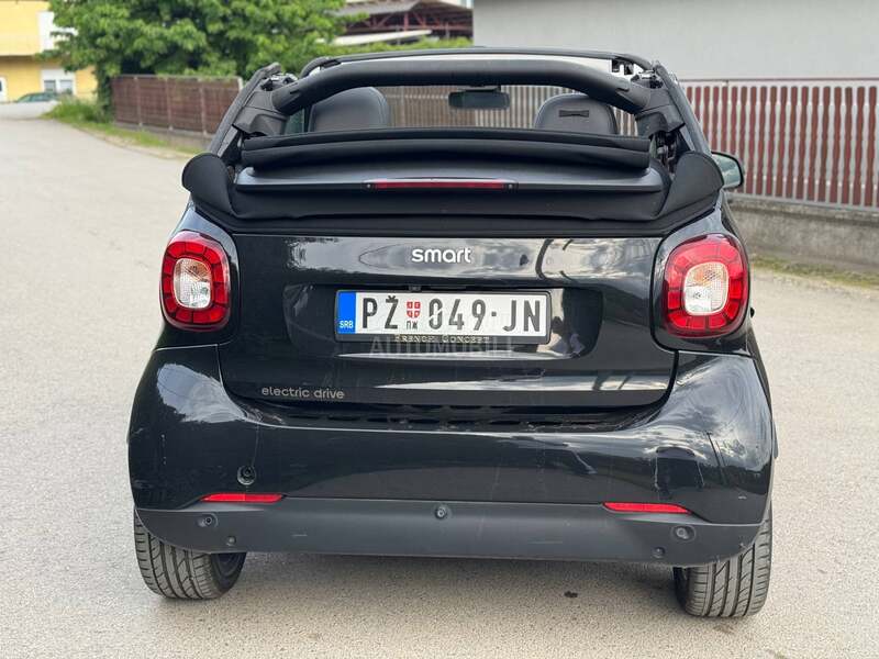 Smart ForTwo KABRIO ELEKTRICNI