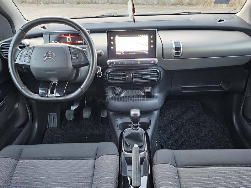 Citroen C4 Cactus FABRIKA