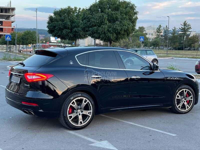 Maserati Levante SQ4