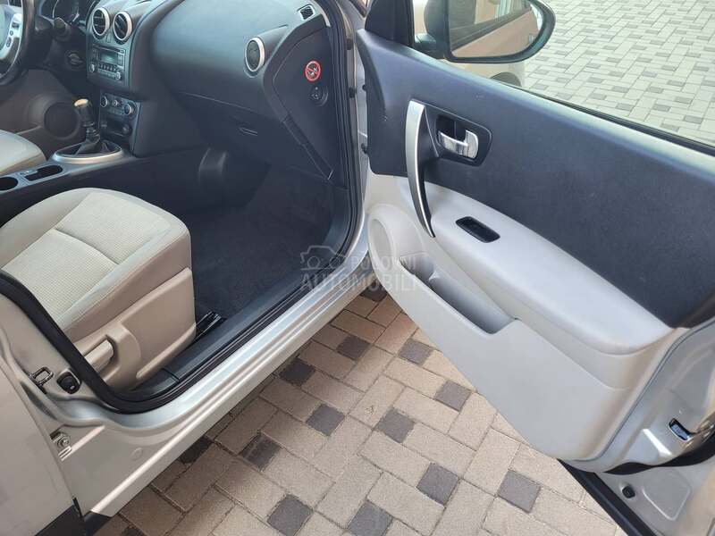 Nissan Qashqai 2.0