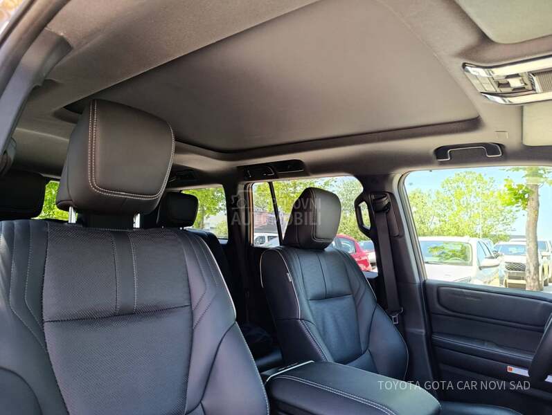 Toyota Land Cruiser Premium