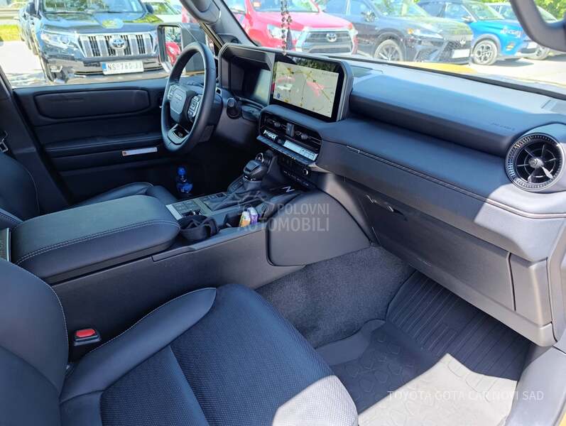 Toyota Land Cruiser Premium