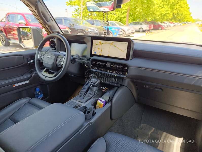 Toyota Land Cruiser Premium