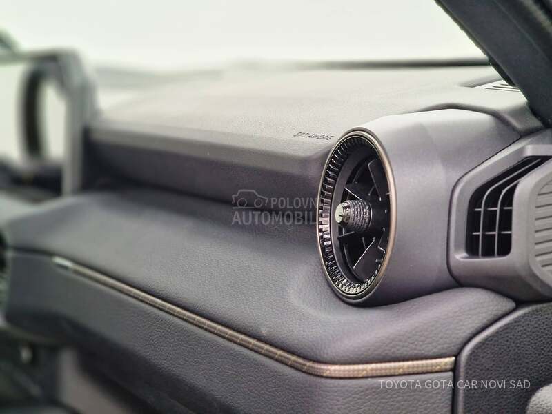 Toyota Land Cruiser Premium