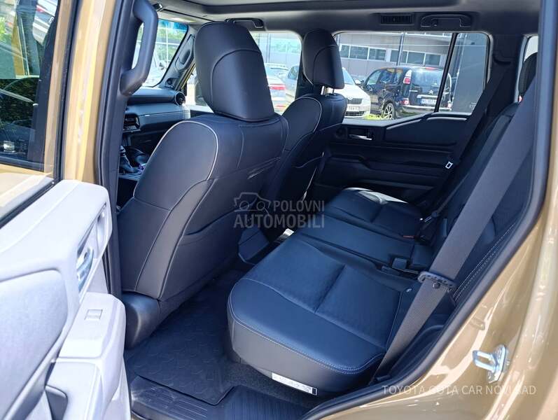 Toyota Land Cruiser Premium
