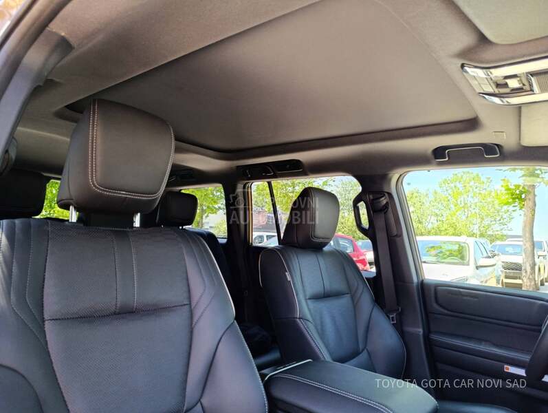 Toyota Land Cruiser Premium