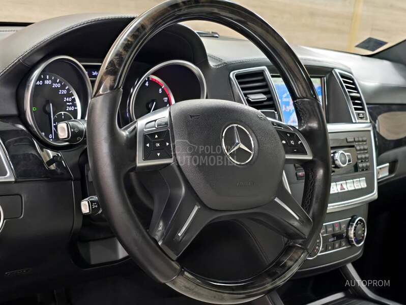Mercedes Benz ML 350 d DESIGNO airmatic