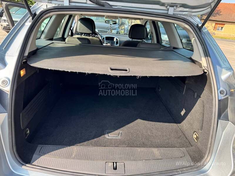 Opel Astra J 1.6 cdti