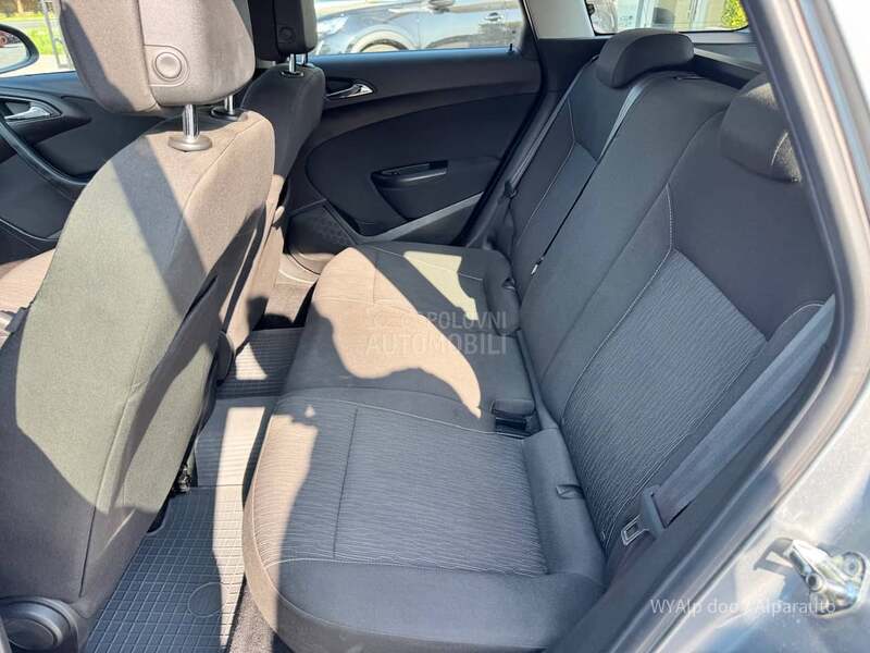 Opel Astra J 1.6 cdti
