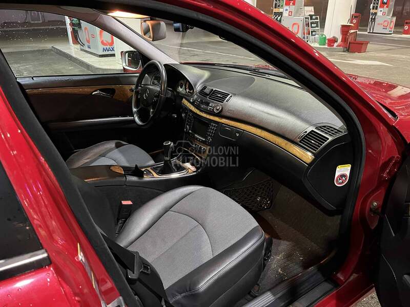Mercedes Benz E 280 3.0 v6 AVANTGARDE