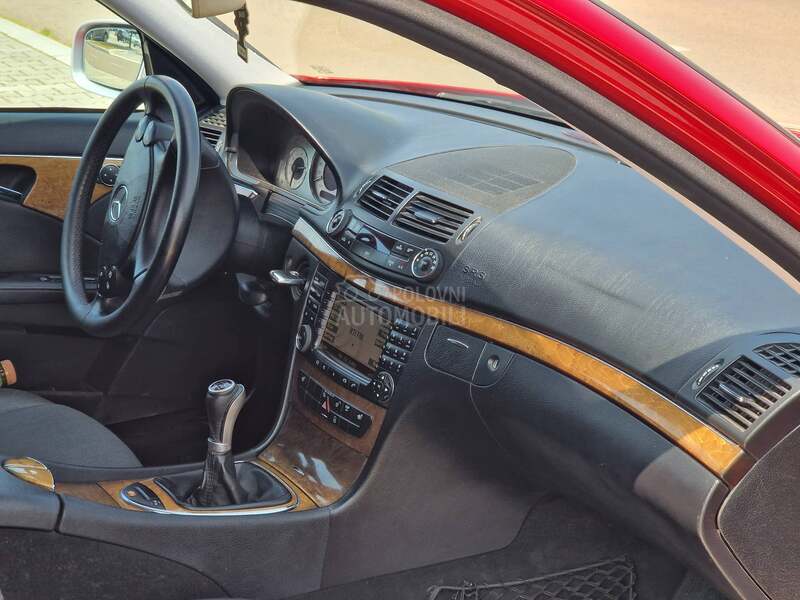 Mercedes Benz E 280 3.0 v6 AVANTGARDE