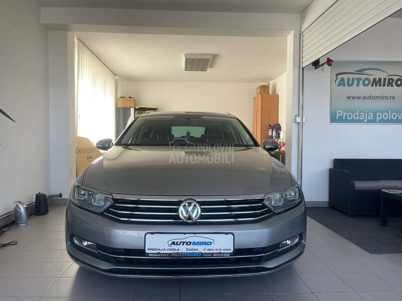 Volkswagen Passat B8 2.0 DSG HIGHLINE