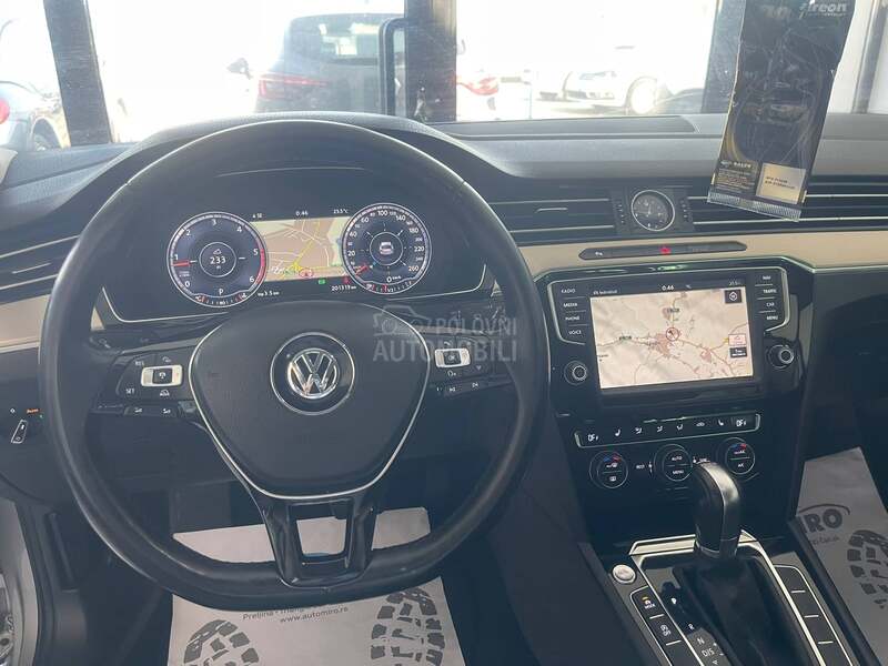 Volkswagen Passat B8 2.0 DSG HIGHLINE