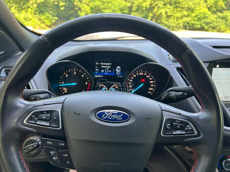 Ford Kuga ST LINE