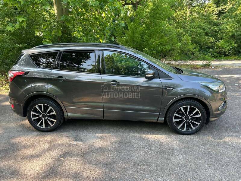 Ford Kuga ST LINE