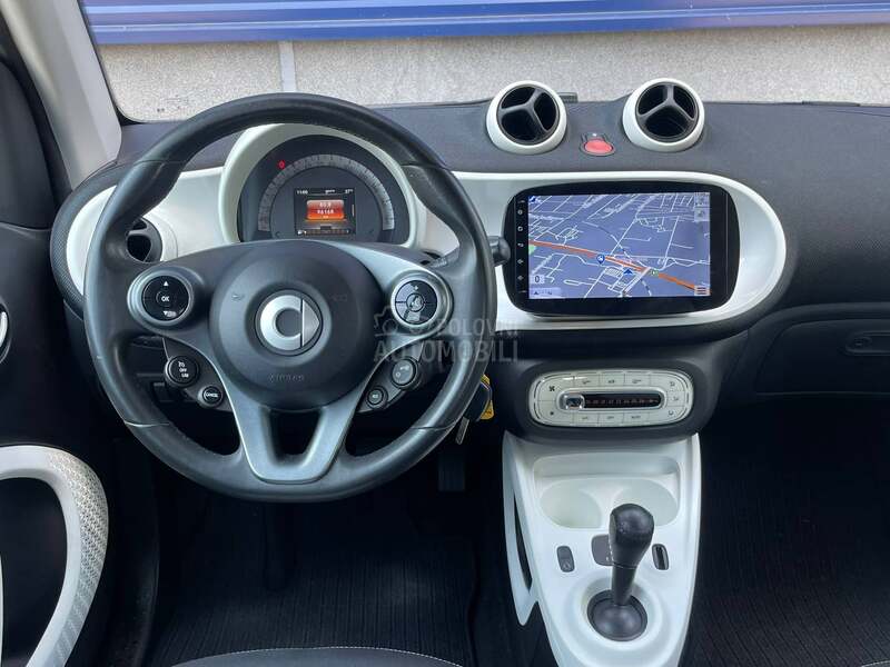 Smart ForTwo AUT/NAV/PANO/PDC