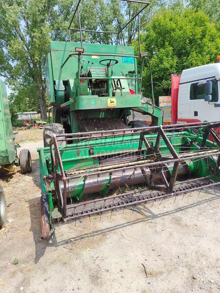 John Deere 960