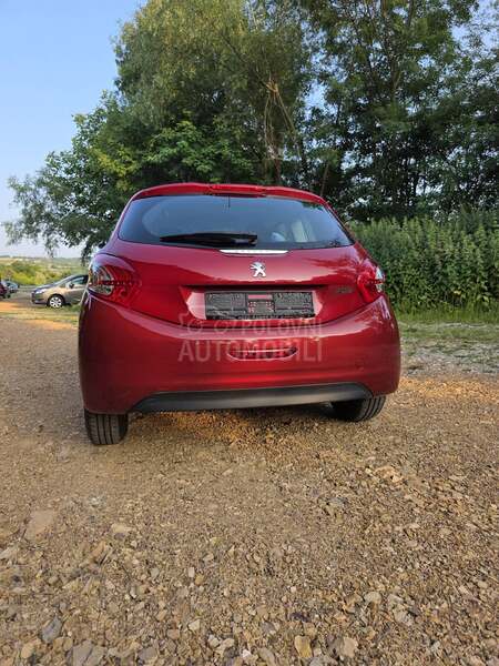 Peugeot 208 Nov Nov