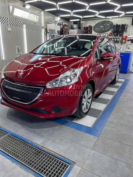 Peugeot 208 Nov Nov