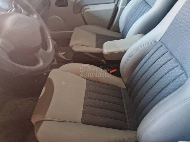 Dacia Logan laurete 1,5 dci