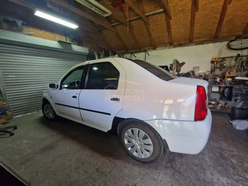 Dacia Logan laurete 1,5 dci